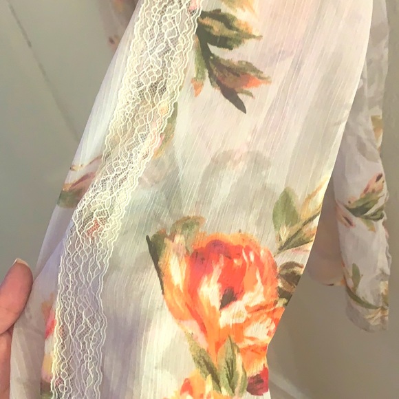 Susan graver floral. - Picture 3 of 3